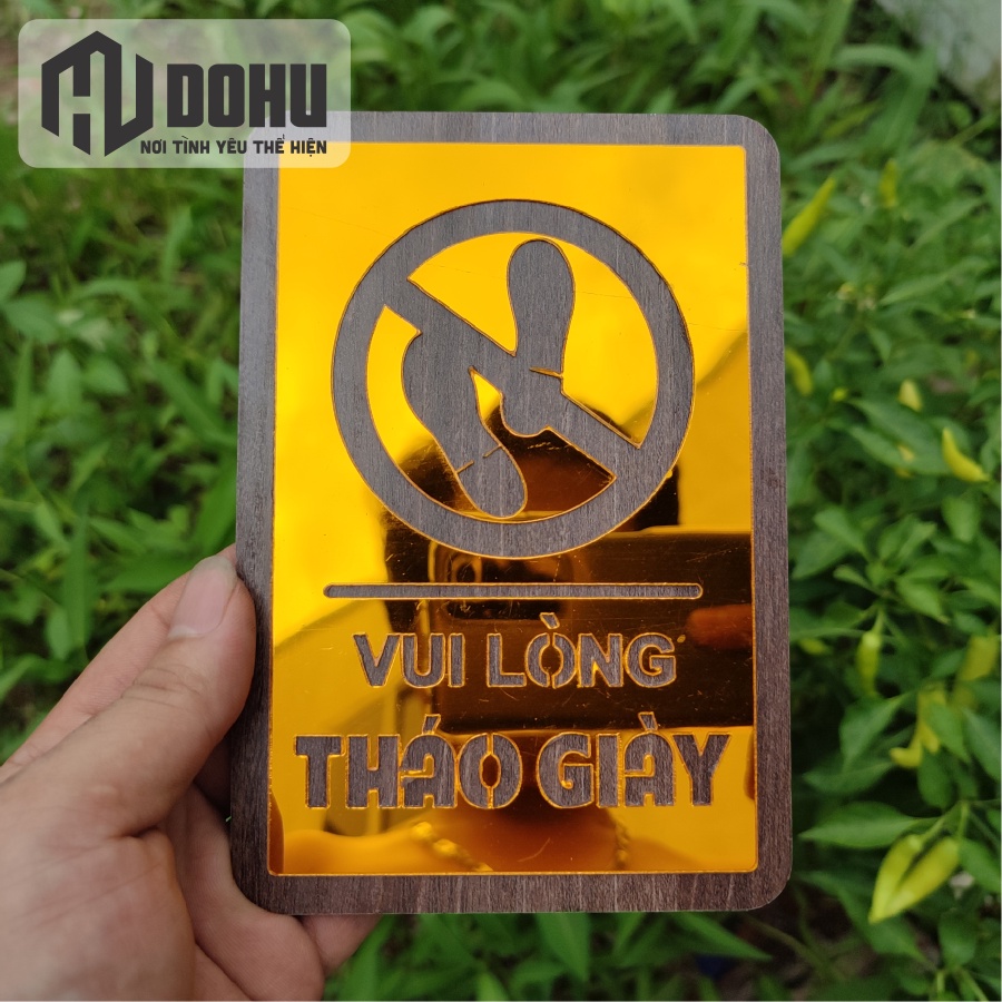 Biển Báo Để Giày Dép Bên Ngoài Gương Vàng Sang Trọng - Có Sẵn Băng Keo 2 Mặt Phía Sau Dán Tường - DH131