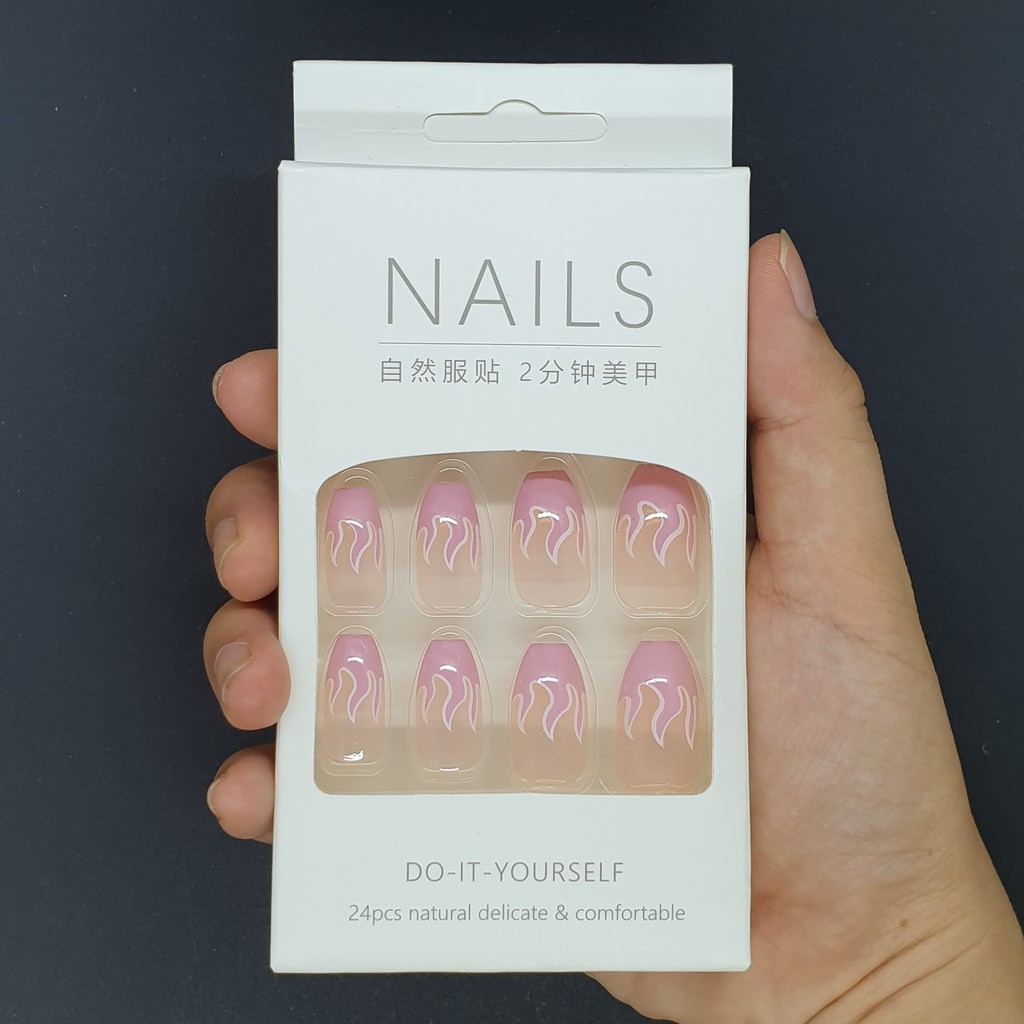 Bộ 24 móng tay giả phong cách Châu Âu  SẴN KEO DÁN