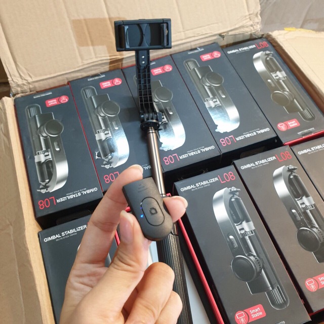 Gimbal L08 nhỏ gọn, kiêm gậy selfie