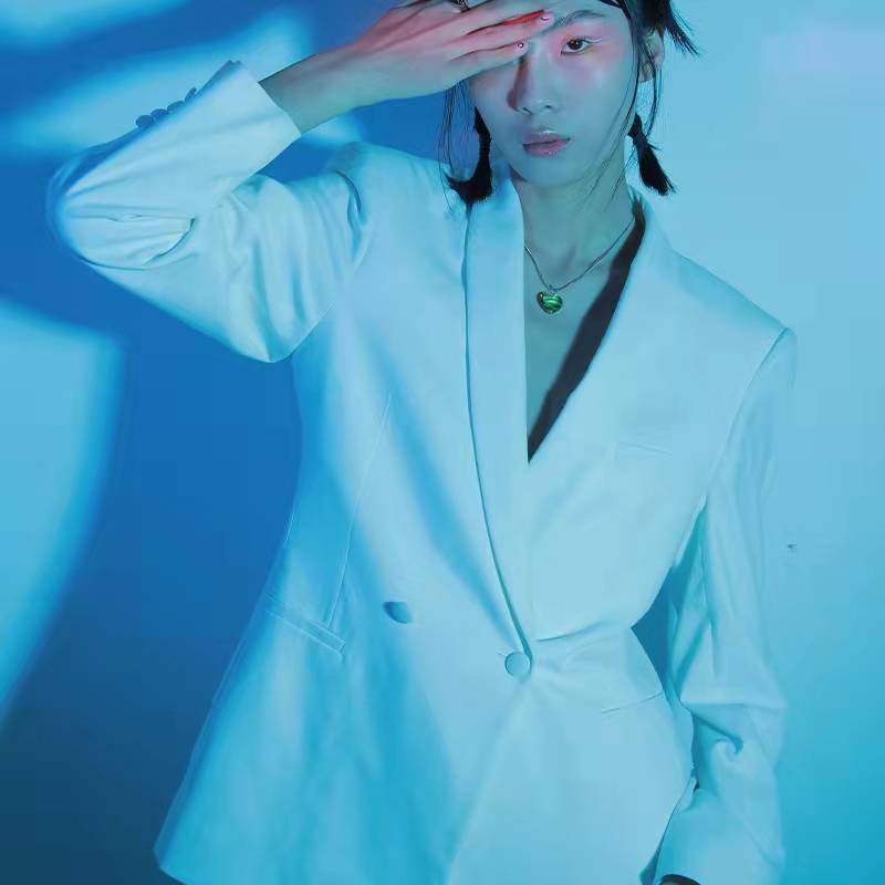 Vòng cổ bạc mặt hình ngựa vằn đính đá nhiều màu