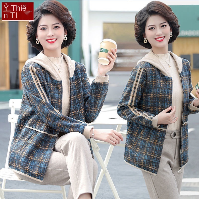 Áo khoác mùa thu ngắn của mẹ 2021 new 40 tuổi 50 trung niên và người già áo khoác mùa xuân và mùa thu của mẹ