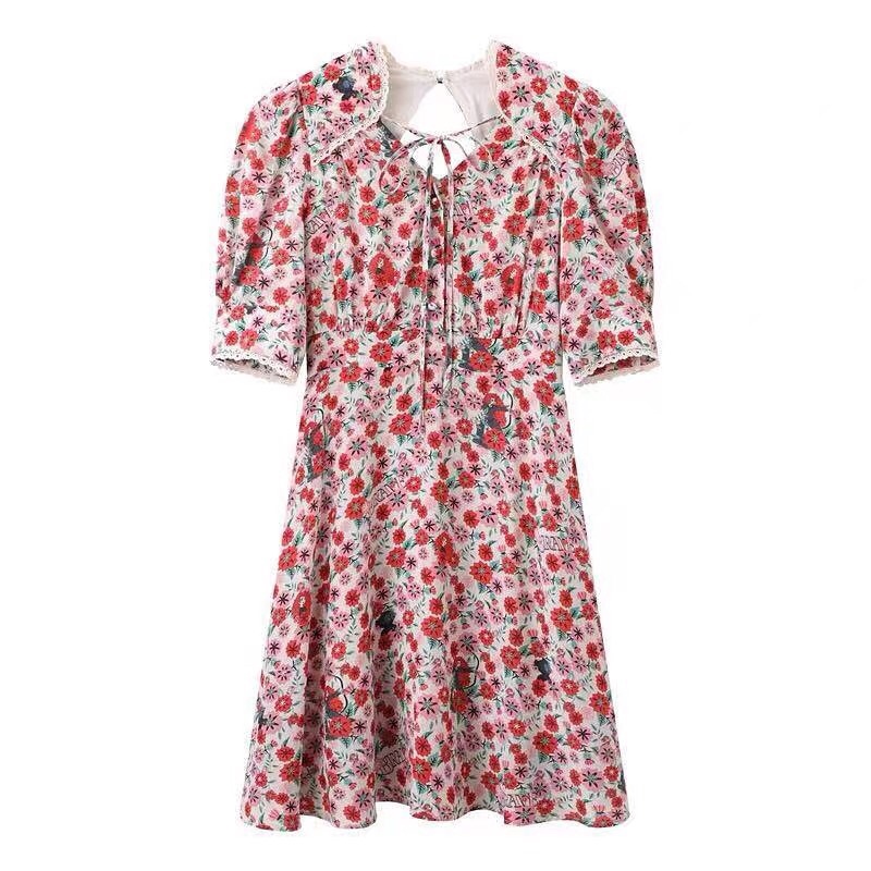 Đầm hoa đỏ Peacebird