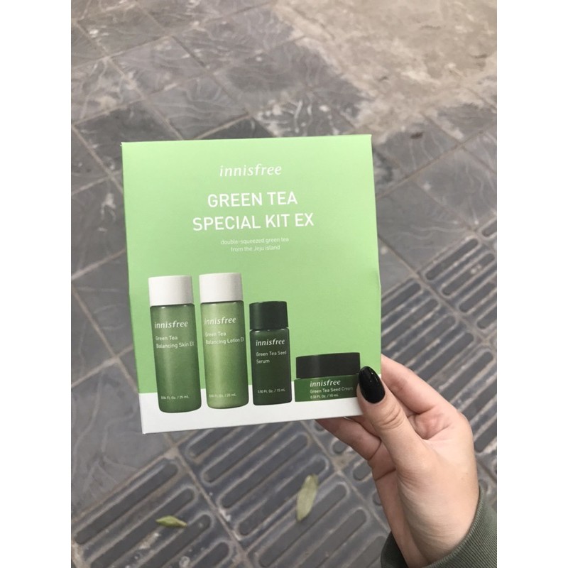 Set dưỡng da trà xanh mini innisfree green tea special kit