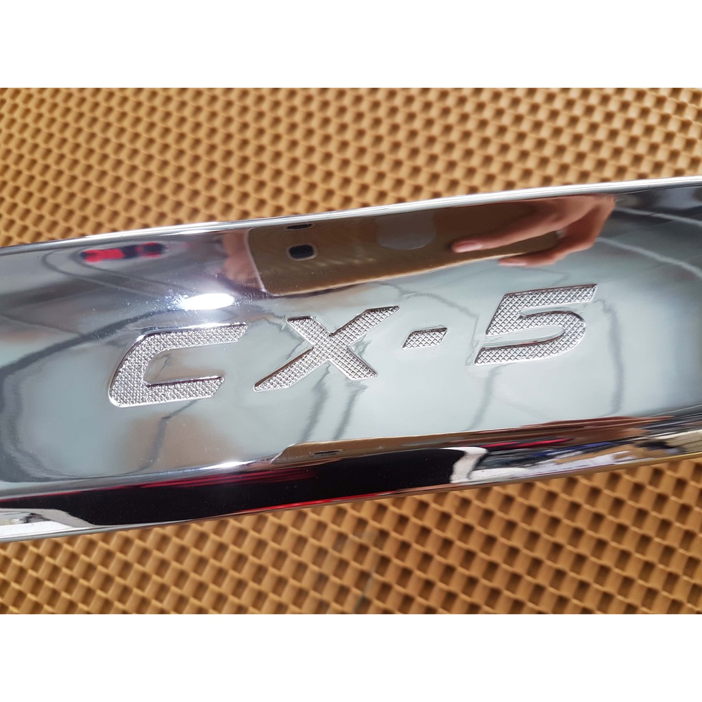 Ốp cản sau Mazda CX5 2018