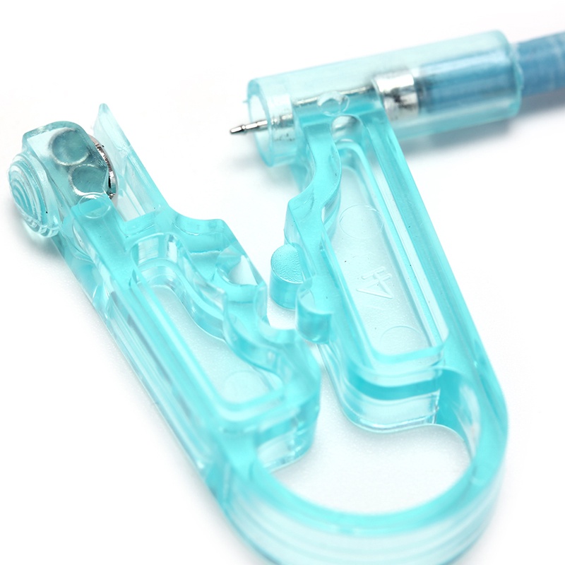 ### 1 Dụng Cụ Xỏ Khuyên An Toàn Không Đau