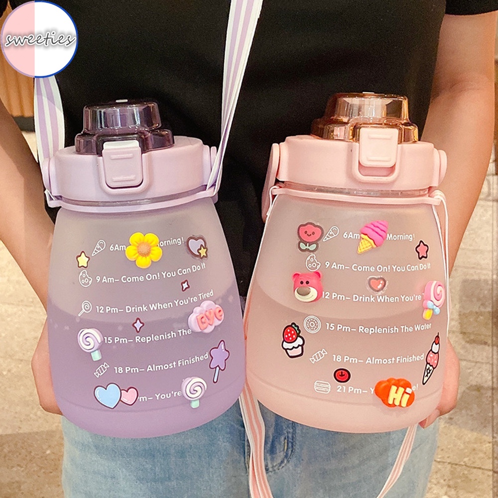 Bình Nước Dung Tích Lớn 1400ml Họa Tiết Hoạt Hình Dễ Thương Kèm Ống Hút Tiện Dụng Cho Học Sinh
