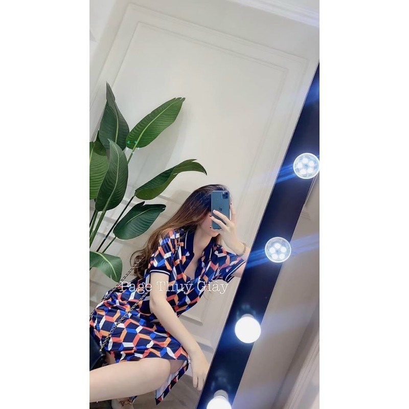 Váy PO-LO kẻ cổ đức