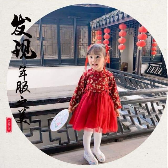 Váy đỏ cho bé gái