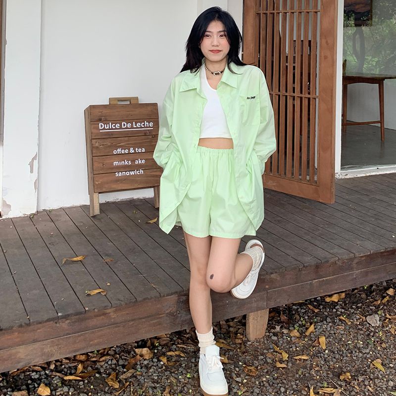 Set Áo Sơ Mi Tay Dài Và Quần Short Thời Trang Phong Cách Năng Động Cho Nữ