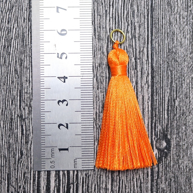 Set 10 Phụ Kiện Đánh Dấu Trang Sách Bằng Lụa Có Tua Rua