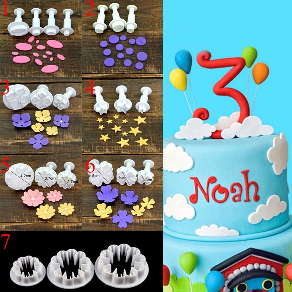 Khuôn Nhựa Cắt Bánh Quy Hình Bông Tuyết Xinh Xắn