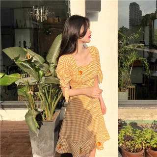 Váy kẻ caro
