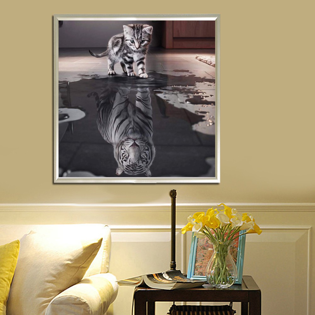 Bộ tranh đính đá 5D DIY hình chú mèo soi mình trong nước độc đáo trang trí tường | BigBuy360 - bigbuy360.vn