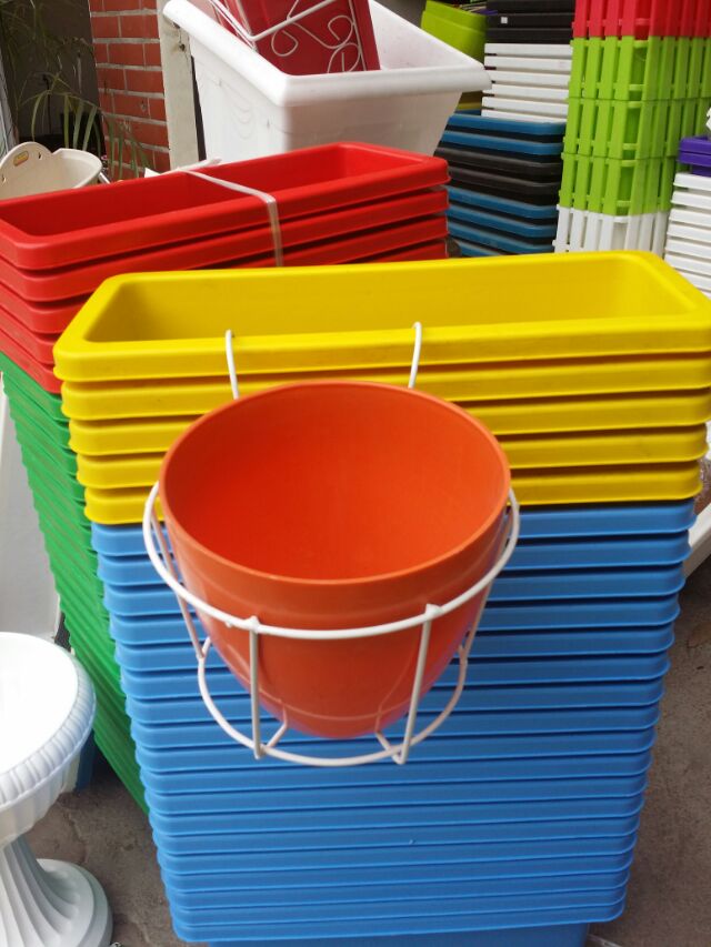 Giá sắt tròn đỡ chậu hoa treo ban công cỡ nhỡ