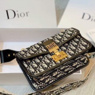 Túi xách DIOR ( đen , đỏ )