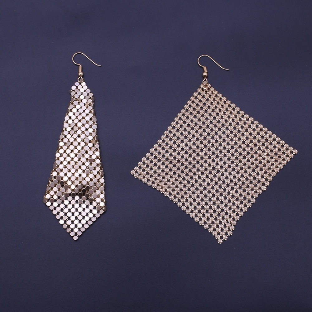 Đôi Bông Tai Dáng Dài Họa Tiết Lấp Lánh Thời Trang Cho Nữ