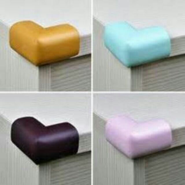 Set 4 miếng bịt góc bàn giữ an toàn cho bé