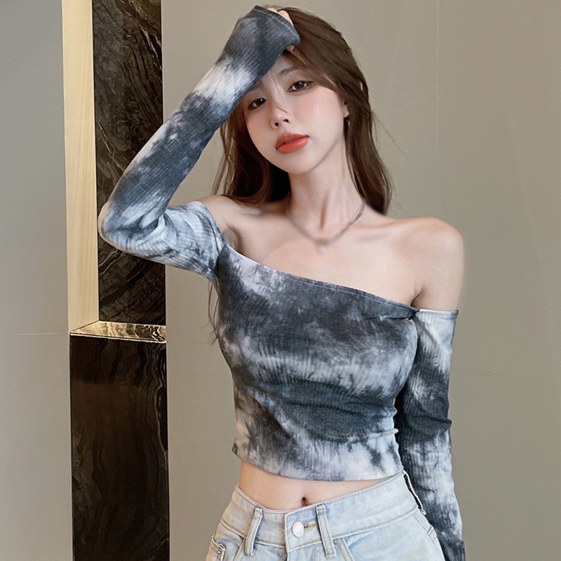 Áo Dệt Kim Tay Dài Hở Vai Màu Nhuộm Phong Cách Hàn Quốc