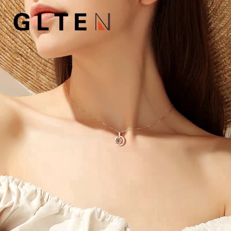 Dây chuyền mặt đính hạt ngọc chiếu sáng hiển thị lời yêu thương với 100 ngôn ngữ