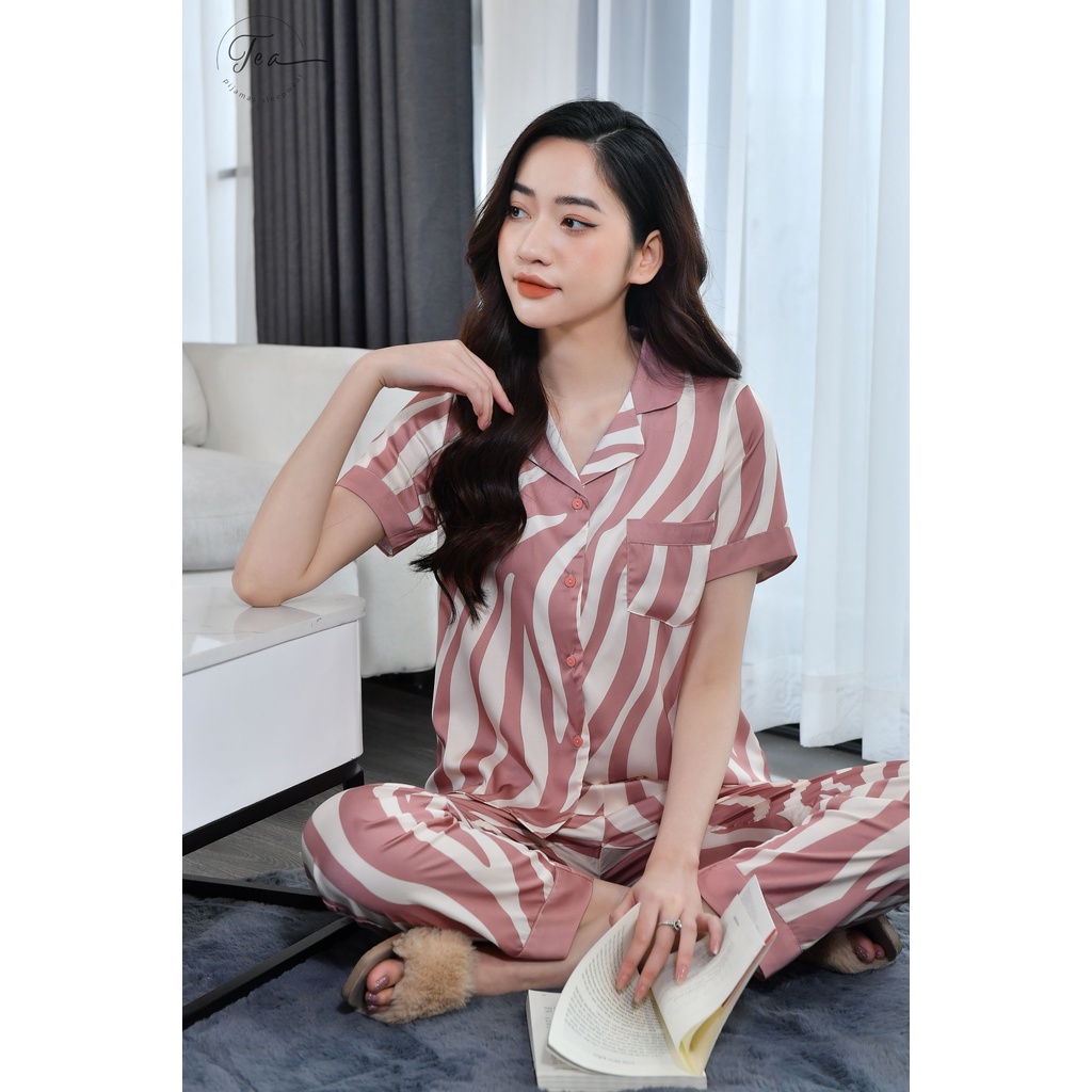 Bộ mặc nhà Pyjama chất lụa Tea Store áo cộc quần dài họa tiết vằn