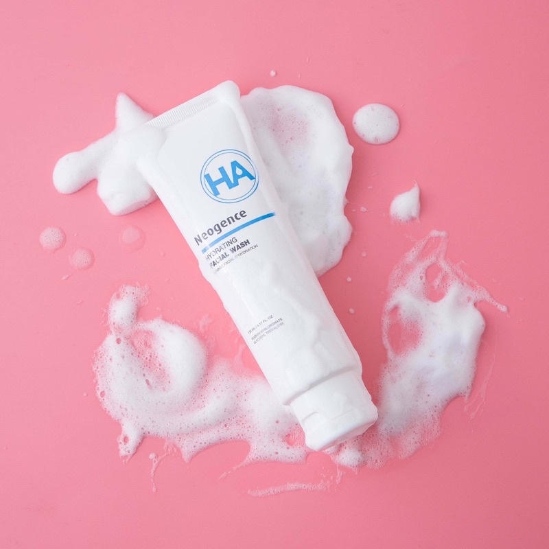 Sữa rửa mặt Neogence cấp ẩm sâu với Axit Hyaluronic 125ml Đài Loan HSD 2024