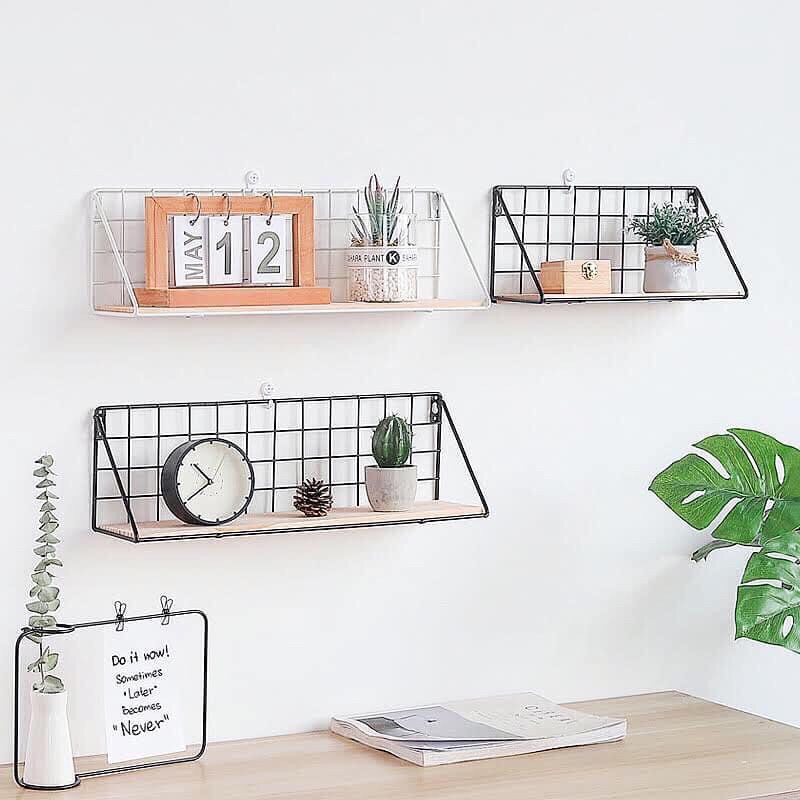 Kệ lưng lưới sắt kẹp GỖ thịt vân đẹp TẶNG kèm đinh decor Treo tường