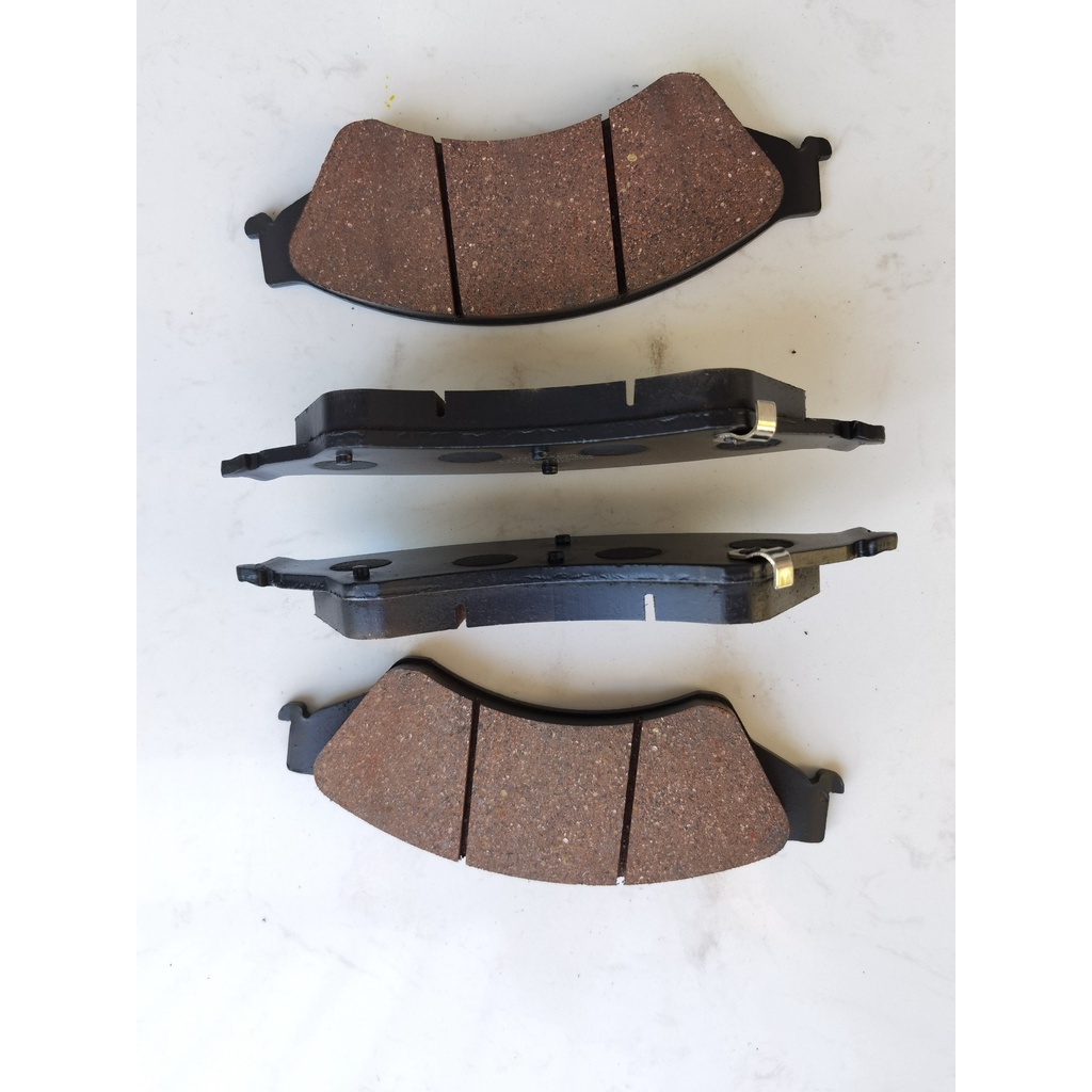 Bố thắng trước FORD RANGER  / EVEREST đời 2013 đến 2018 Vetas 33 23z( 1 bộ )