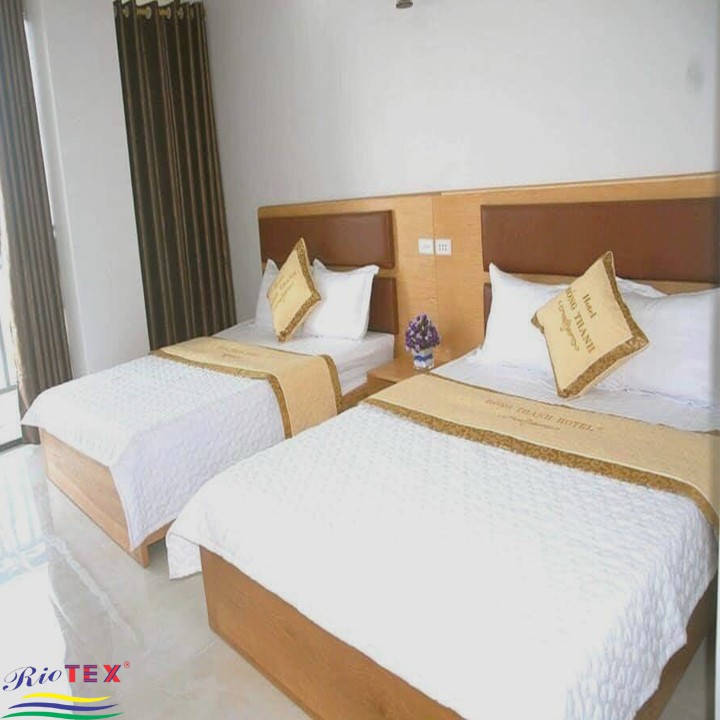 Mền Chần Bông RIOTEX Trắng Trơn CVC T300 Cho Khách Sạn Resort