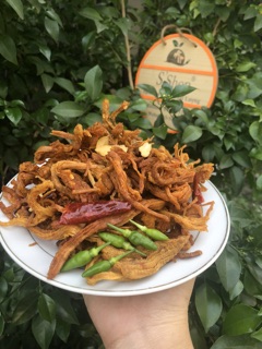 khô heo chấy tỏi lon 250g