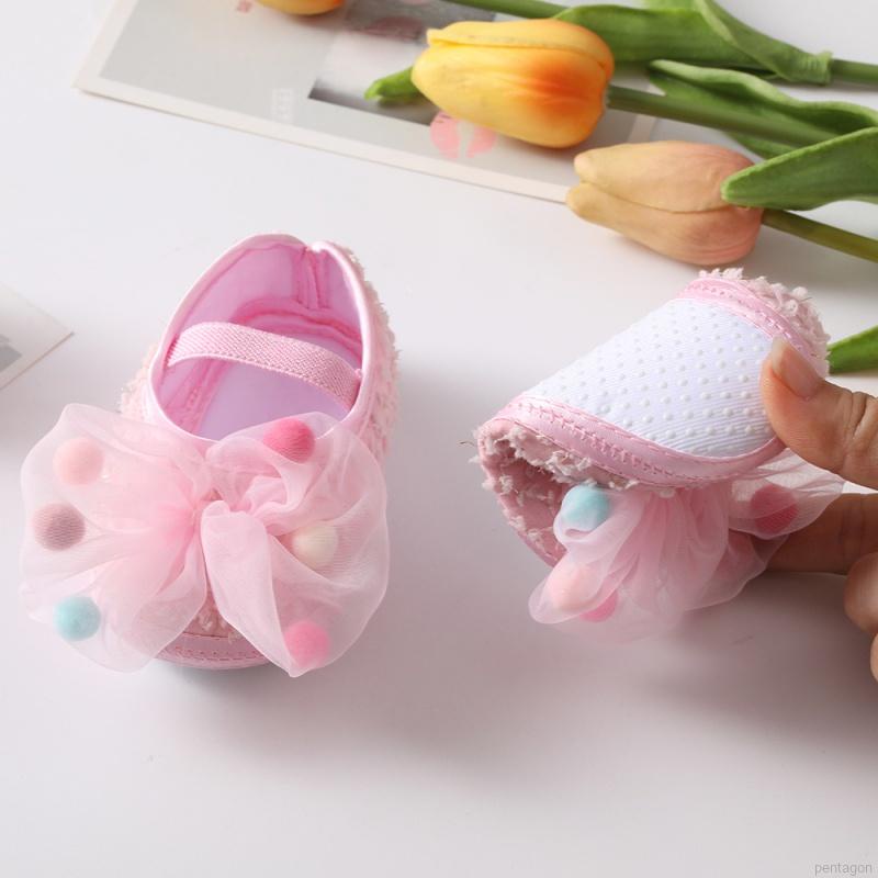 Set 2 món có giày búp bê đế mềm chống trượt dễ thương cho bé gái tập đi