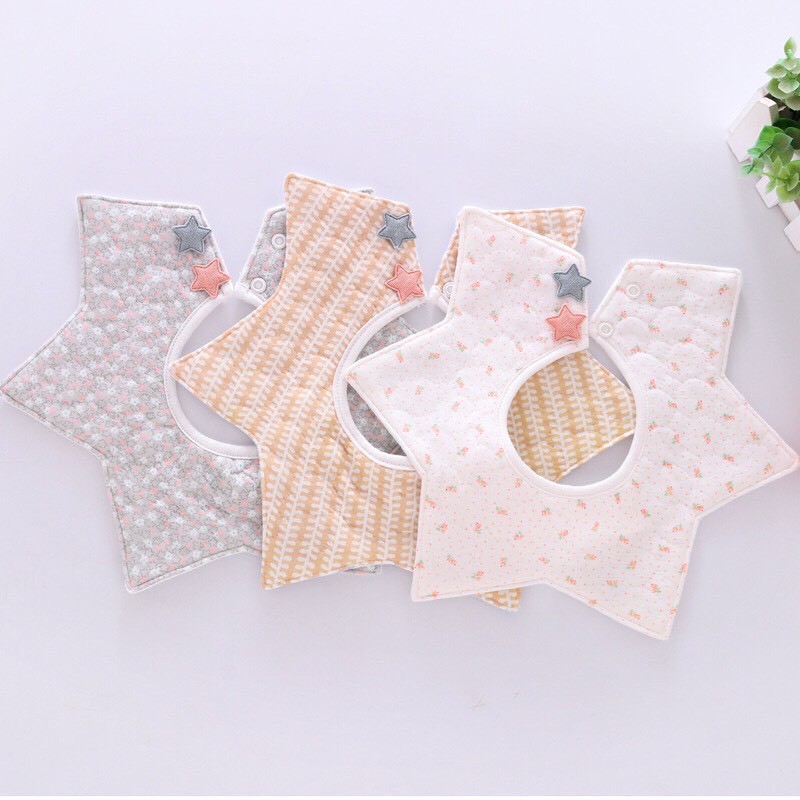 Yếm tròn xoay 360 độ chất liệu cotton siêu mềm mịn thấm hút tốt hình cánh sao nút bấm phía sau cho bé trai bé gái