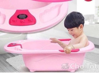 Chậu tắm cho bé đo được nhiệt độ 
