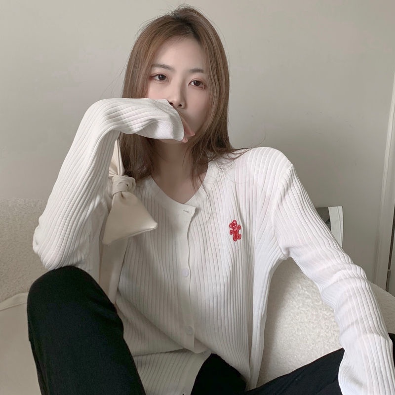 Áo khoác cardigan dệt kim mỏng tay dài thiết kế ngắn thêu hình chú gấu xinh xắn