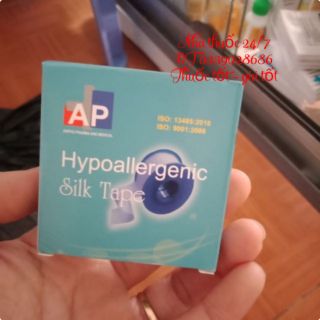 Băng dính lụa y tế kích thước 1,5cm* 4cm hộp 1 cuộn