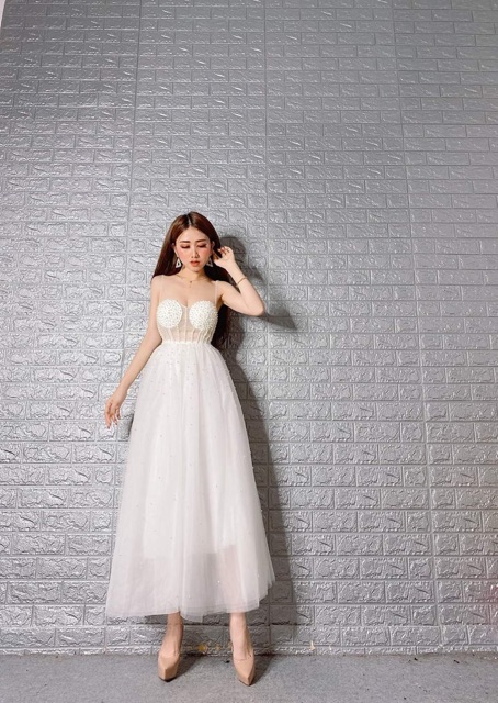 Đầm xoè kết cườm tia