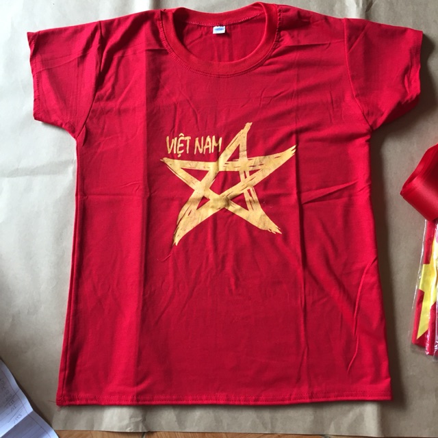 Cờ /áo cờ / băng rôn / Sticker cờ( tim) đỏ sao vàng dán Cổ vũ đội tuyển Việt Nam