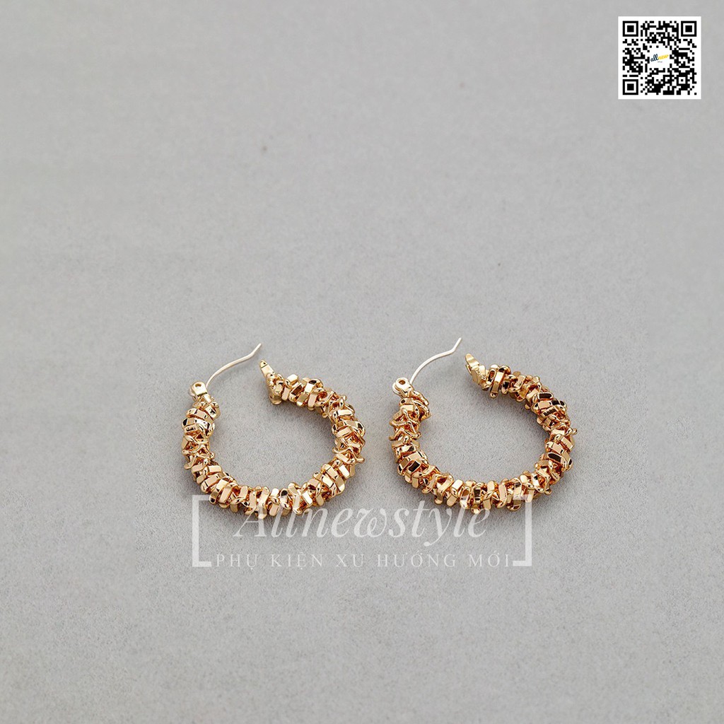 Bông tai Allnewstyle hạt xuyến titan mạ vàng 18K