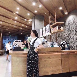 Set áo coton quần yếm ống rộng thiết kế