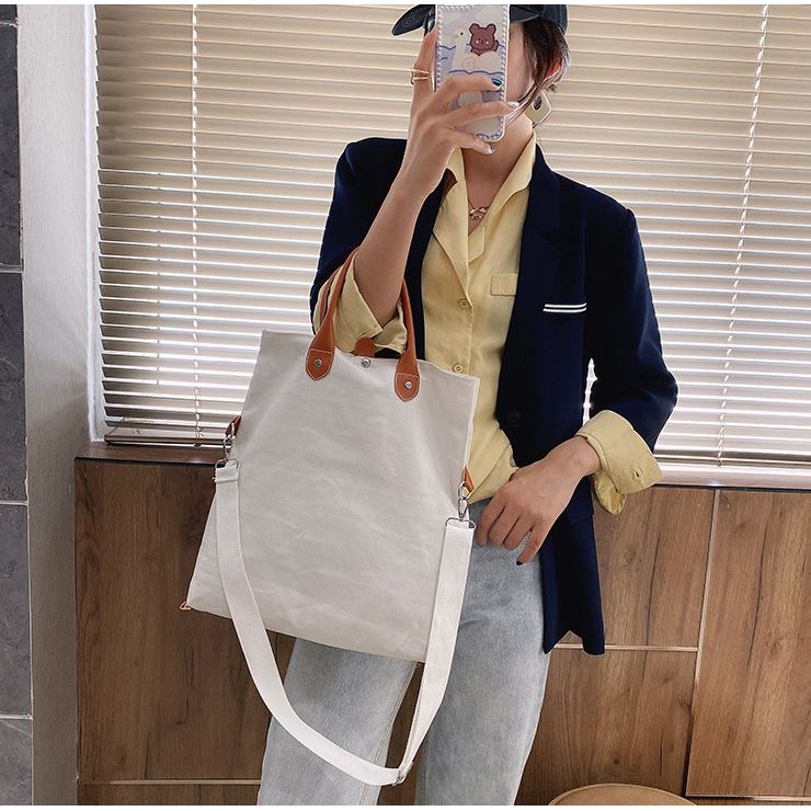 Túi vải phong cách basic đeo được nhiều kiểu