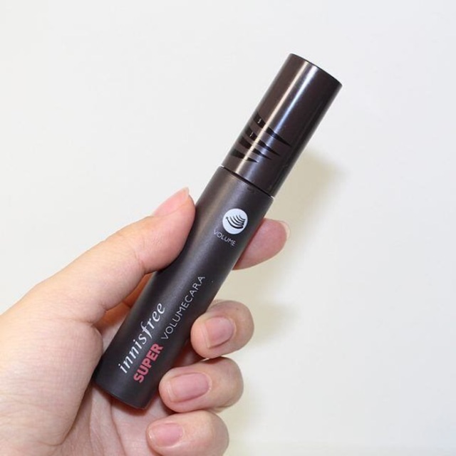 Mascara Innisfree đầu cọ dày 𝗦𝗨𝗣𝗘𝗥 Volumecara, 𝗦𝗨𝗣𝗘𝗥 Longlashcara