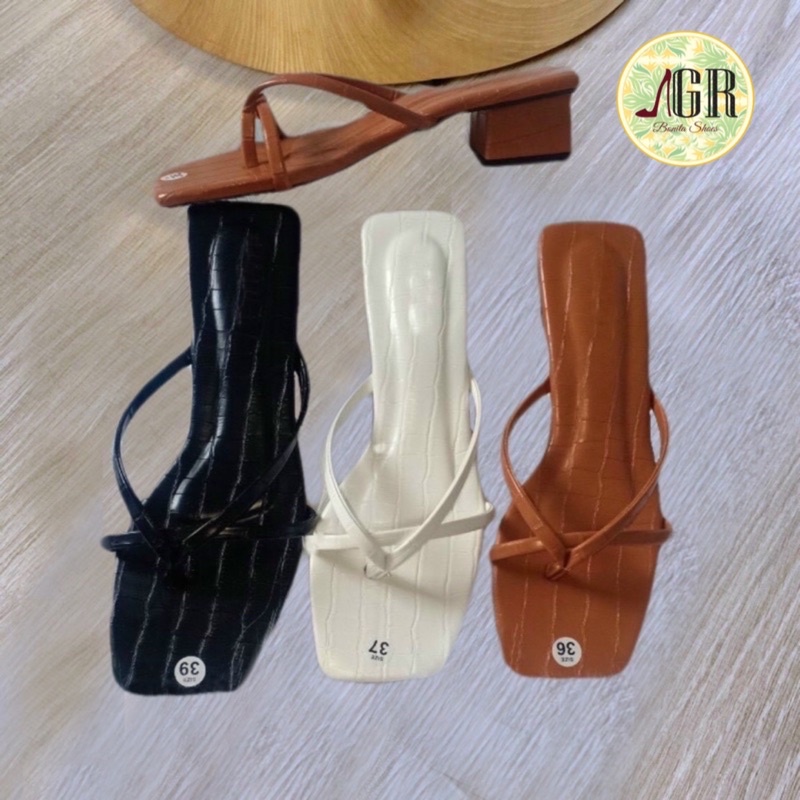 Guốc kẹp 3 dây xịn xò gót vuông 3cm