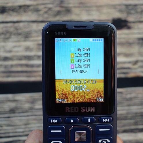Điện Thoại 4 Sim SUN 6 Thay Đổi Giọng Nói Pin Khủng 18800mAh Tặng Ốp Sạc Pin Cho Máy Smartphone