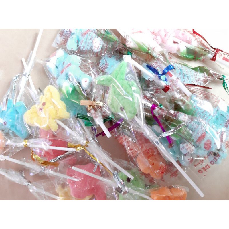 Kẹo dẻo que hình thú - tuổi thơ dữ dội