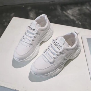 Giày sneaker nữ màu trắng