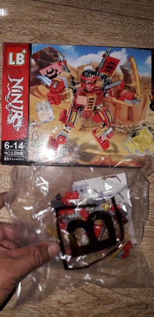 Lắp ráp 1 hộp LegoNinja Robot LB556 có nhiều chi tiết bằng nhựa rất đẹp