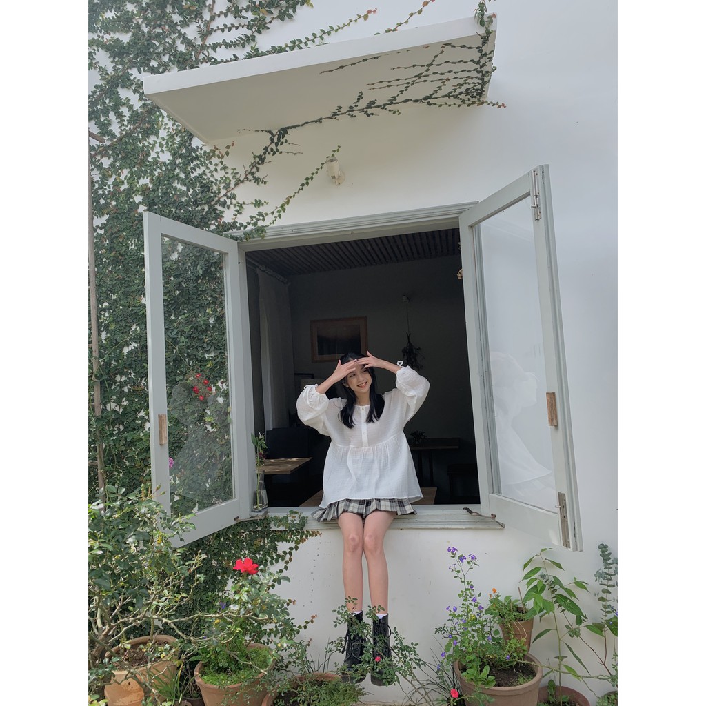 [Mã WASKT304 giảm 15% tối đa 30K đơn 99K] áo BBD cúc ngực vải nhún tầng TKA254 1994closet | BigBuy360 - bigbuy360.vn