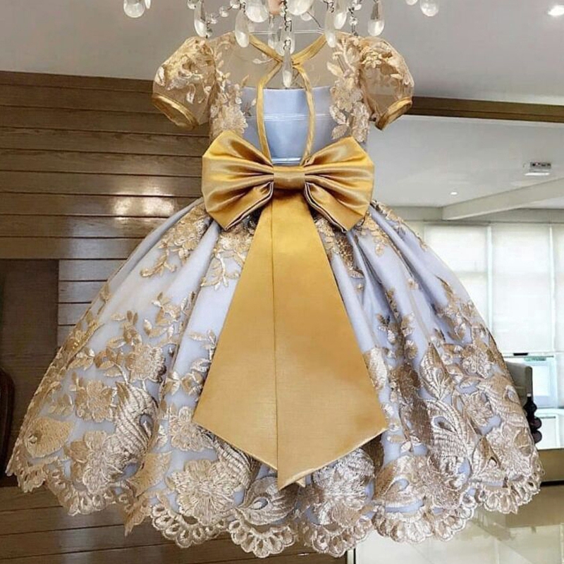 Váy thêu ren hoa công chúa thích hợp cho các bữa tiệc dành cho bé