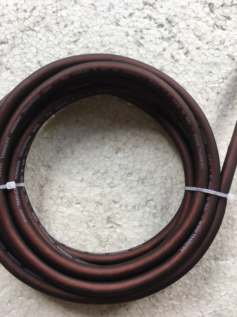 Dây 3.5 ra 2 av dài 3m