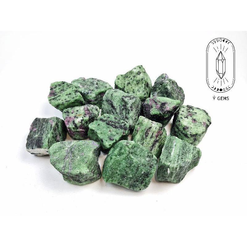 Ruby Zoisite thô tự nhiên sưu tầm trưng bày, hỗ trợ các luân xa gốc, giúp cung cấp sức mạnh và thể hiện các ý tưởng