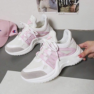 Giày sneakers